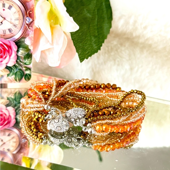 Vintage Style Magnetic Clasp Glass Bracelet - Bohemian Style. - Picture 4 of 12